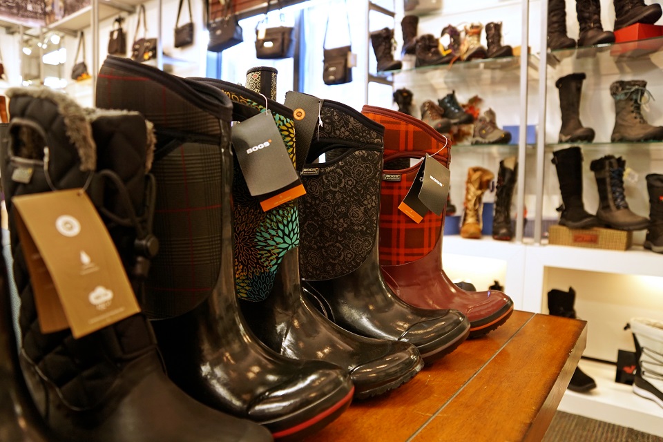 Winnipeg Style, Canadian Footwear winter boots Bogs minus 40